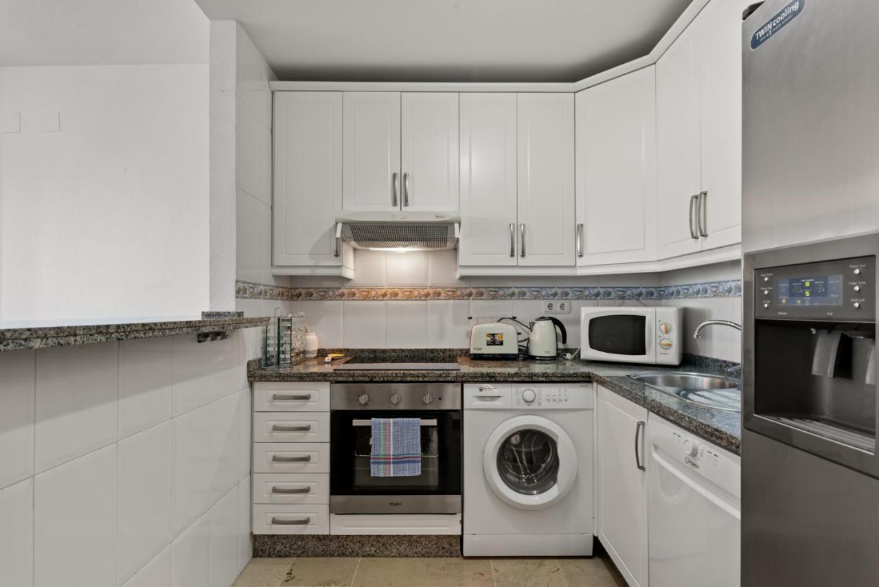 Marysol Beachclose Apartment With Pool By Costarentals - Ref 200 贝纳尔马德纳 外观 照片
